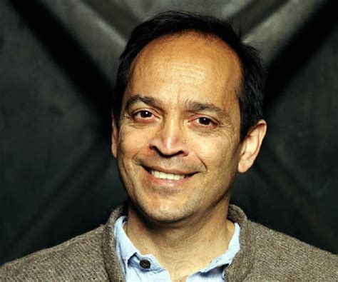  Nobel Ödüllü Vikram Seth'in A Bug Called 'Golden Finch' Çalışması: Yaratıcı Kurgu ile Kültürün Birleşimi