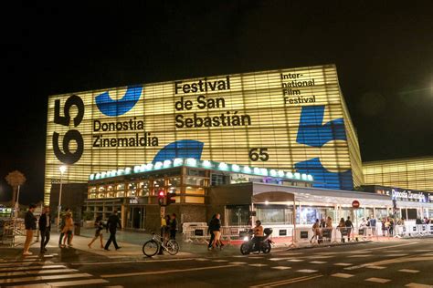 San Sebastian Film Festivalinin Siyasi ve Kültürel Etkileri: Pedro Almodóvar ve İspanyol Sinemasında Yeniden Doğuş